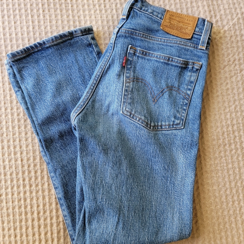 Levi's Wedgie Straight Jeans